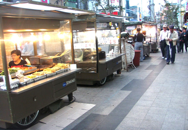 Xe đẩy bán đồ ăn vặt Hàn Quốc