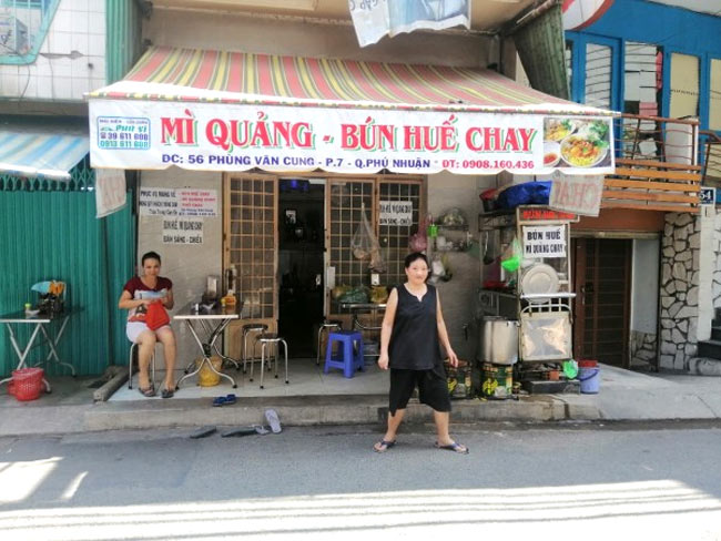 tiệm Mì Quảng Bún Huế chay